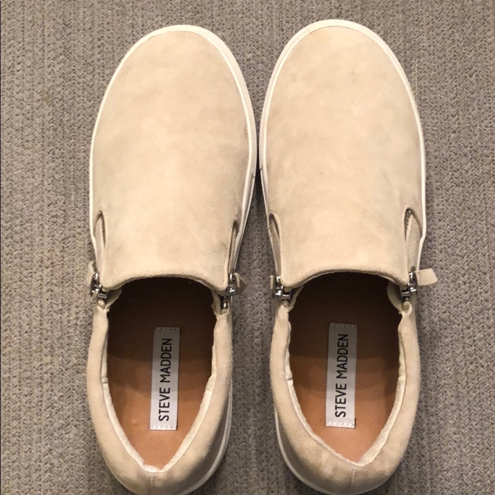 Steve Madden Slid Ons